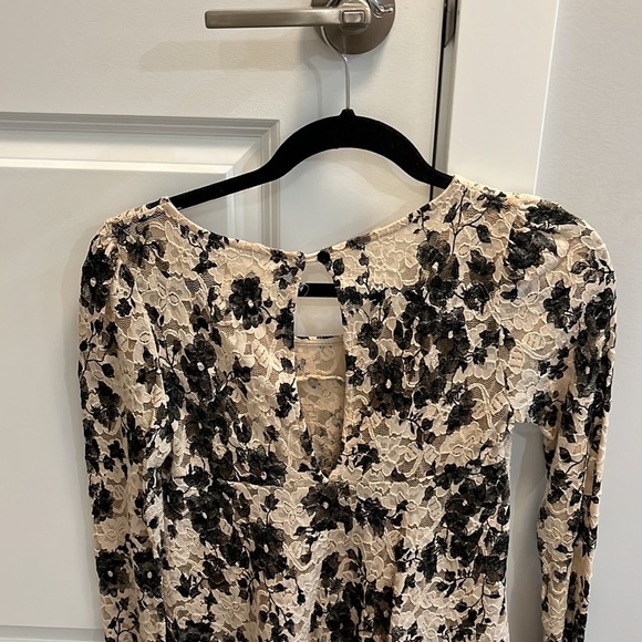 urban outfitters lace long sleeve top with floral print - Picture 5 of 6